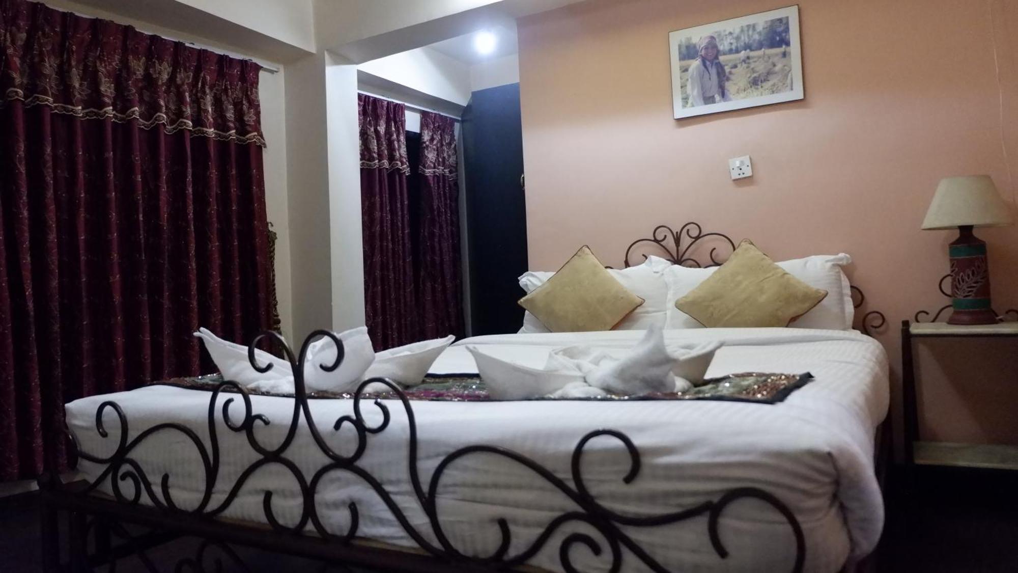 Cosy Hotel Bhaktapur Exterior foto